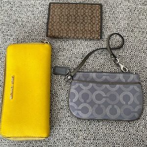 Michael kors wallet- yellow